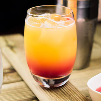 Tequila Sunrise cocktail